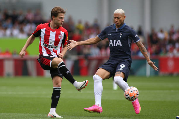 谈及足球场 谈及足球场