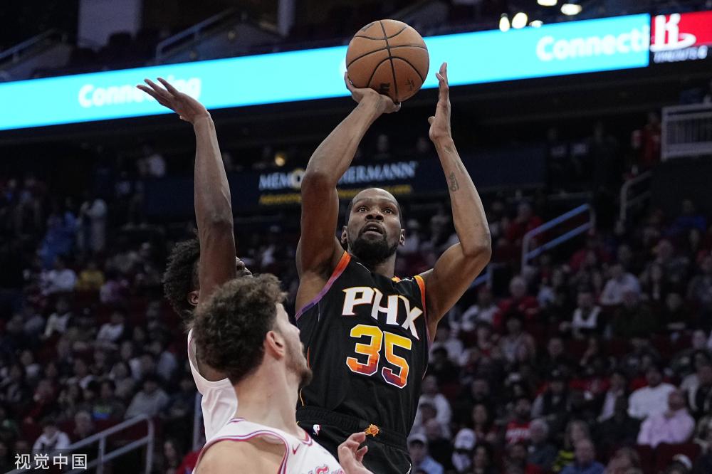 凭借巧妙的 凭借巧妙的